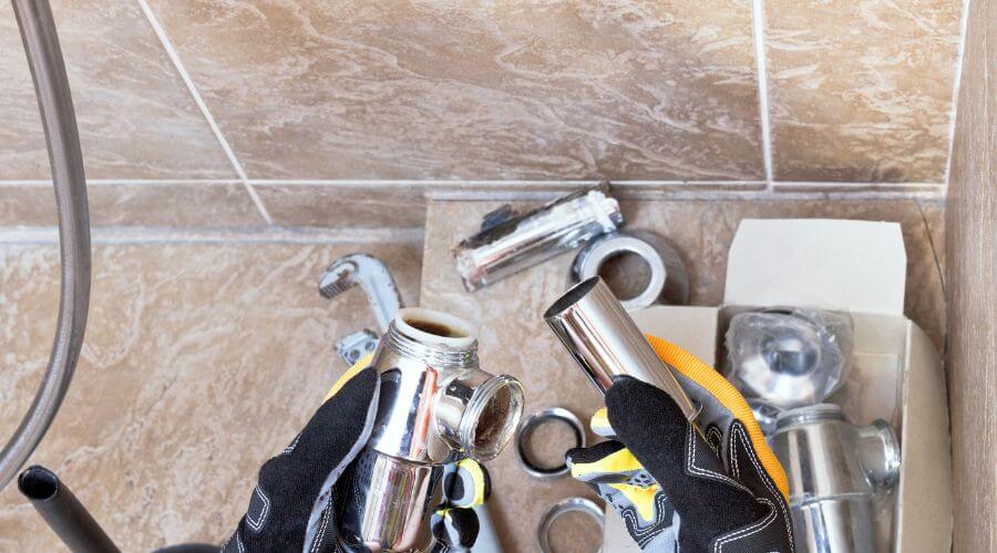Professional gutter cleaning in Klamath Falls, OR